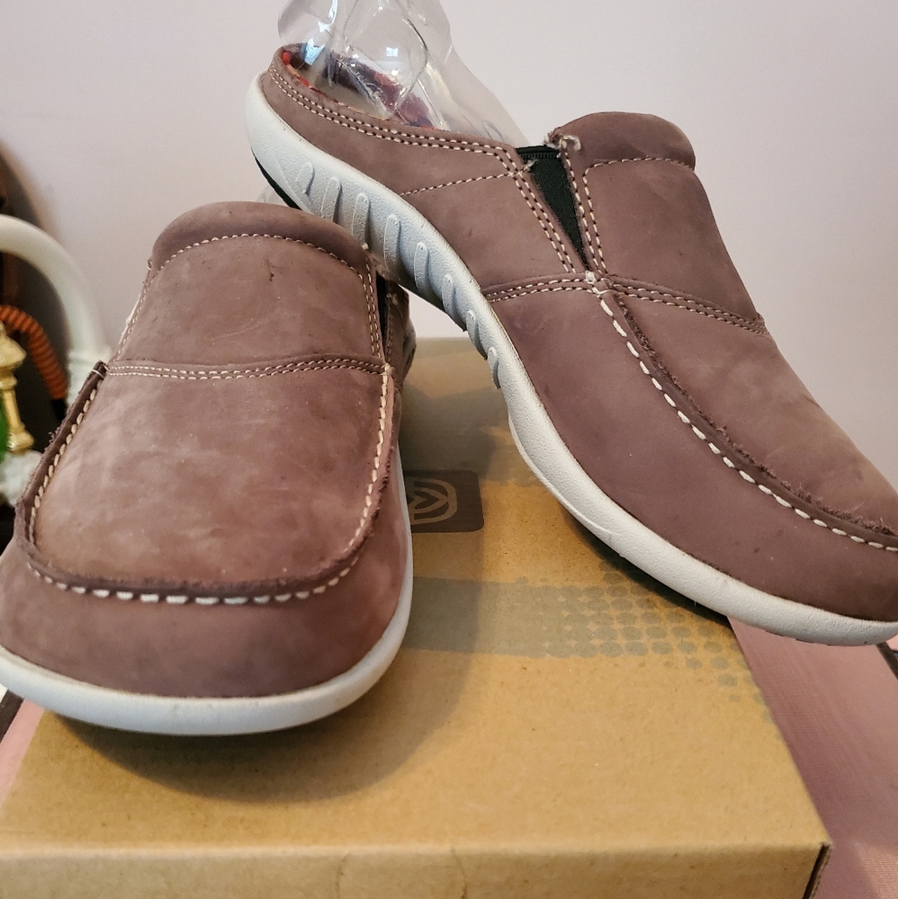 Spenco Shoes